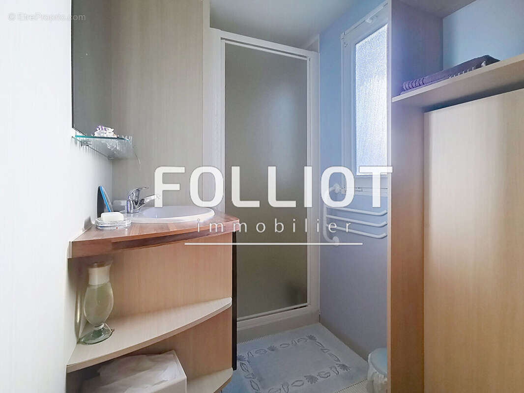 Maison à SAINT-PAIR-SUR-MER