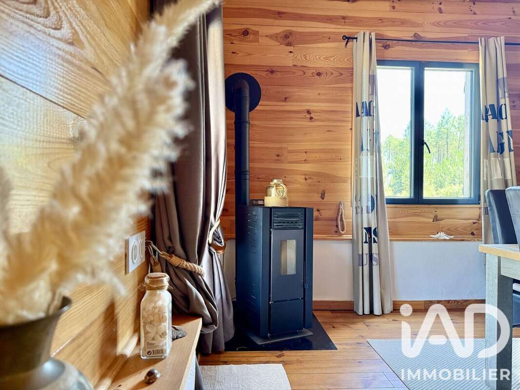 Maison 98 m² à Saugnacq-Et-Muret  - photo 8