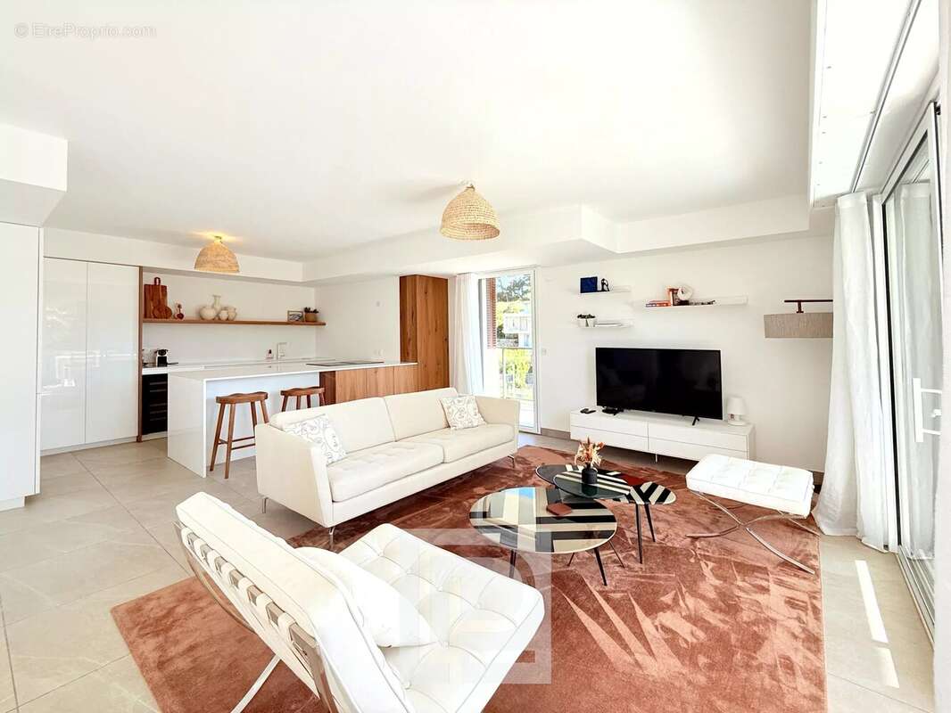 Appartement à MOUGINS
