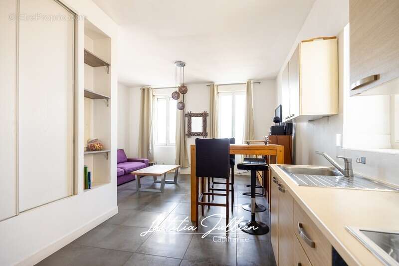 Appartement à MARSEILLE-8E