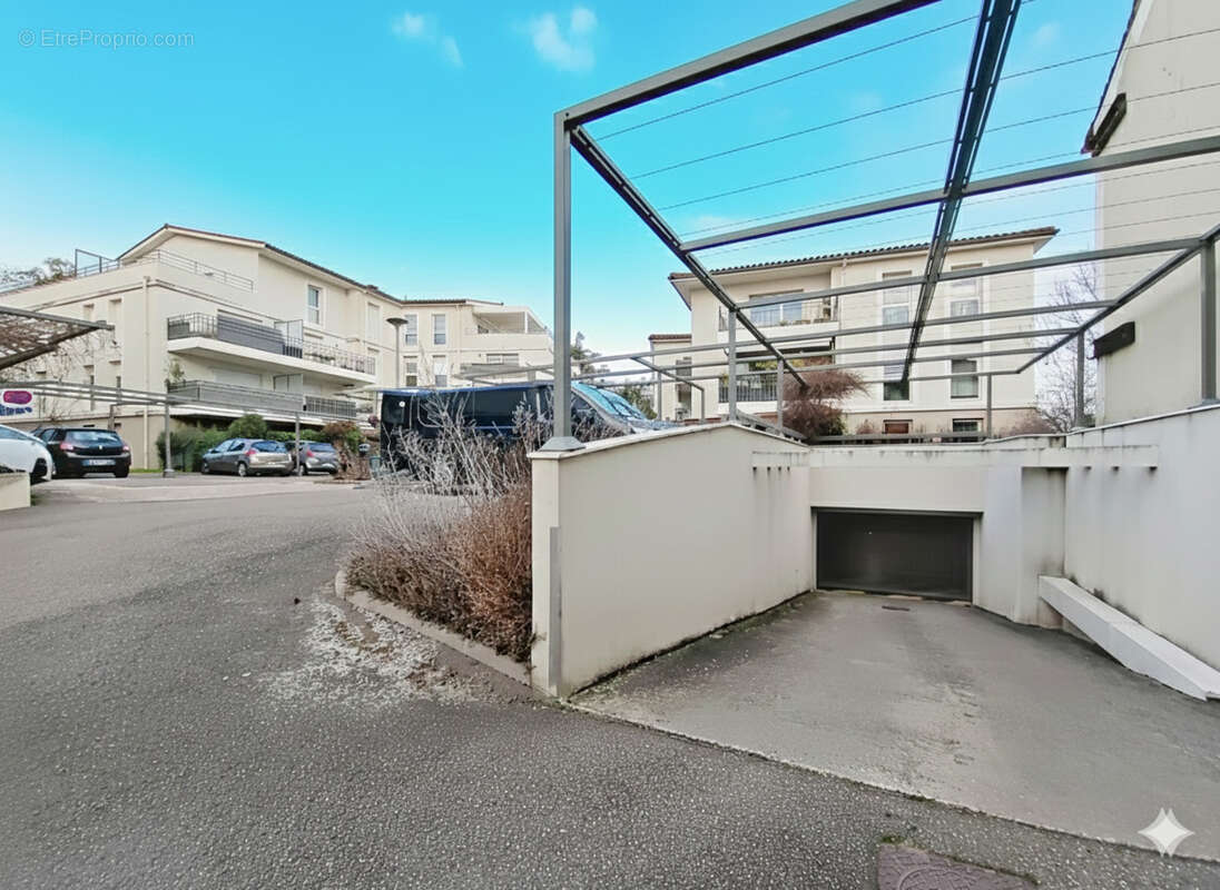 Appartement à VOURLES