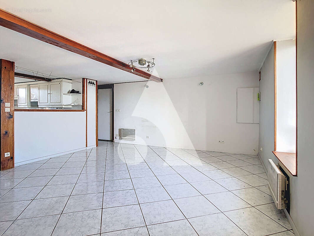 Appartement à SAINT-MARTIN-EN-HAUT