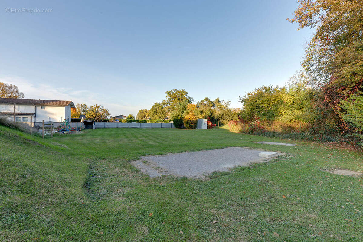 Terrain à EXCENEVEX