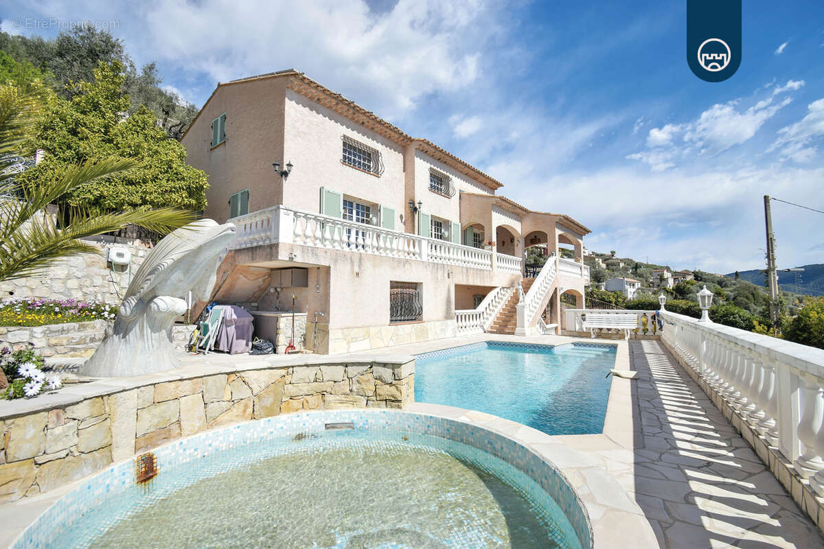 Maison à SAINT-ANDRE-DE-LA-ROCHE