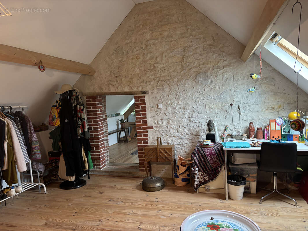 Maison à LURCY-LEVIS