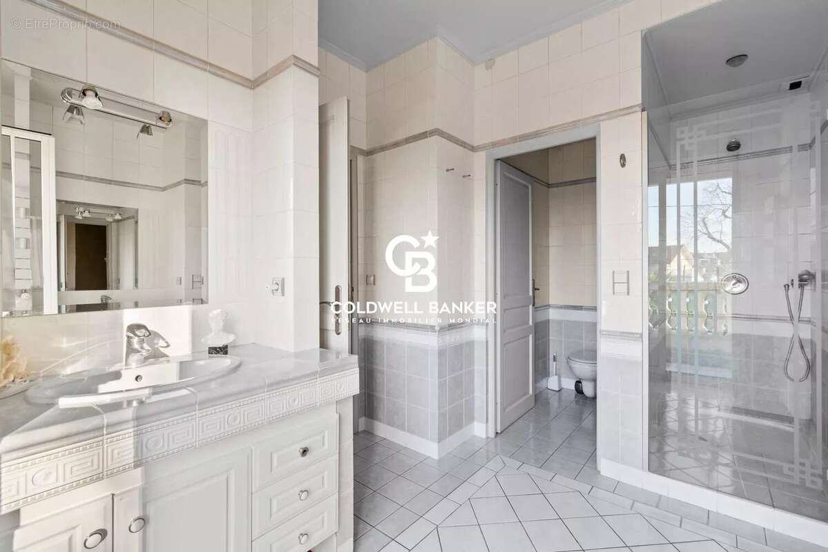 Maison à LE VESINET