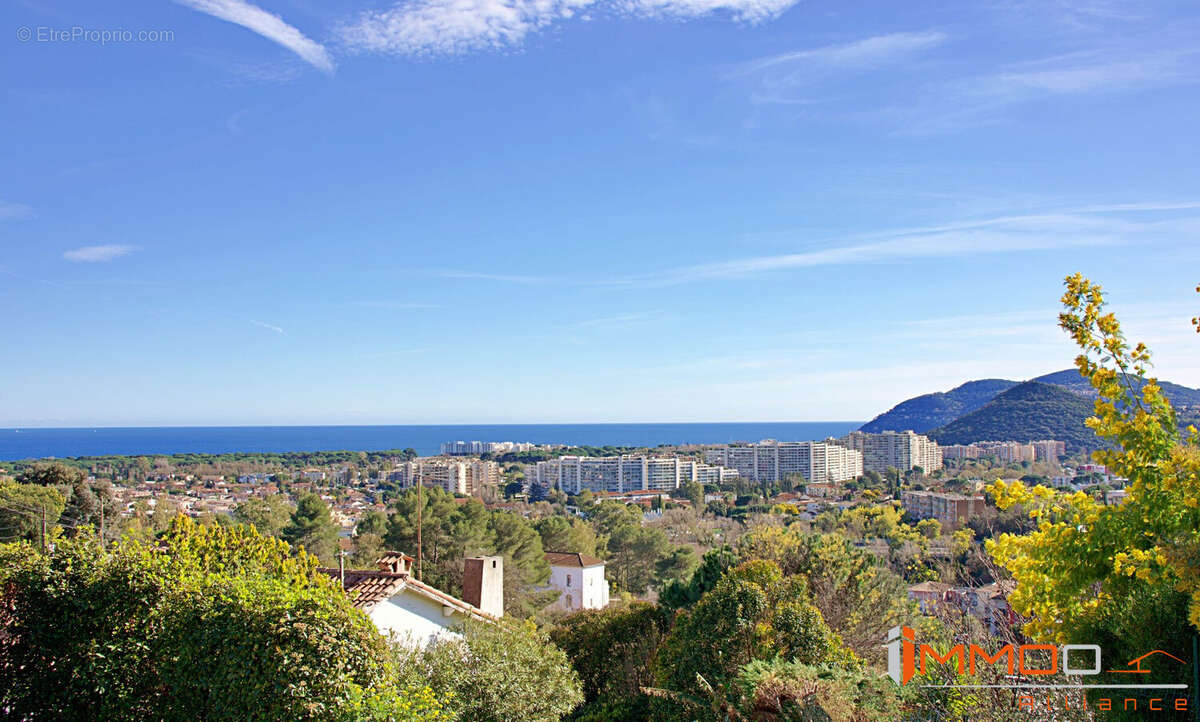 Maison à MANDELIEU-LA-NAPOULE