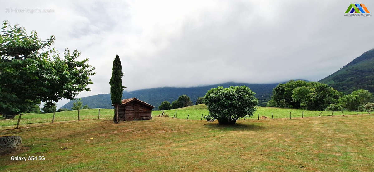 Maison 300 m² à Mauleon-Barousse  - photo 3