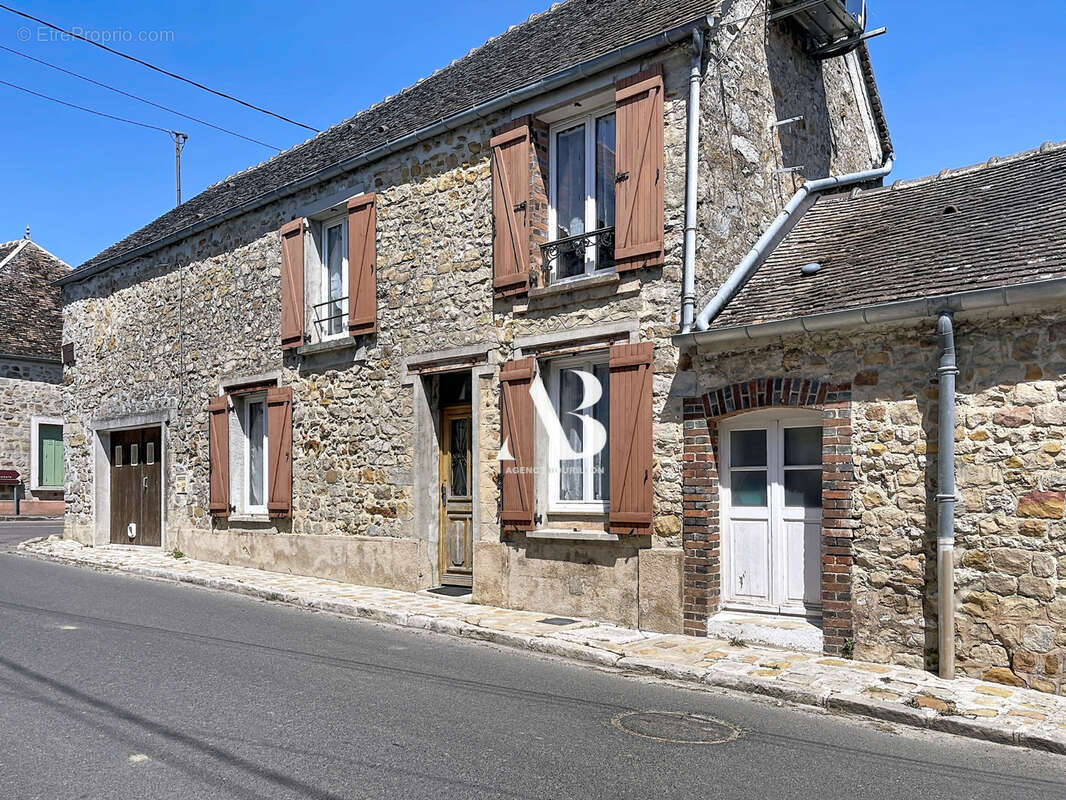 Maison à RAMPILLON
