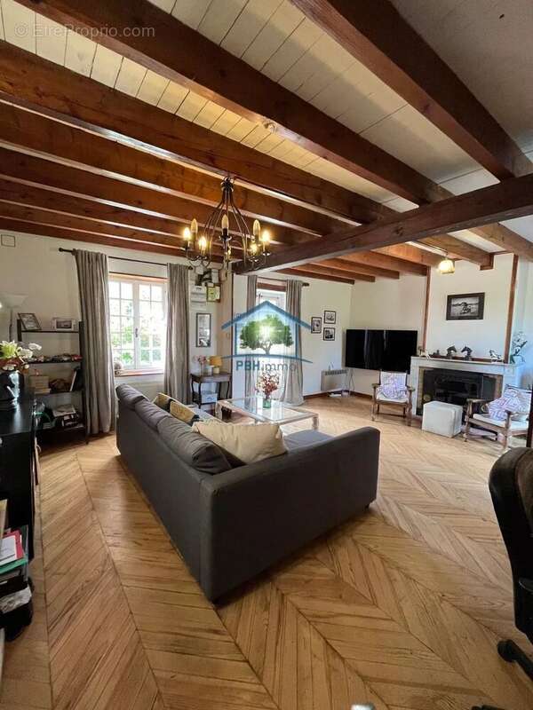 Maison à MONTALIEU-VERCIEU