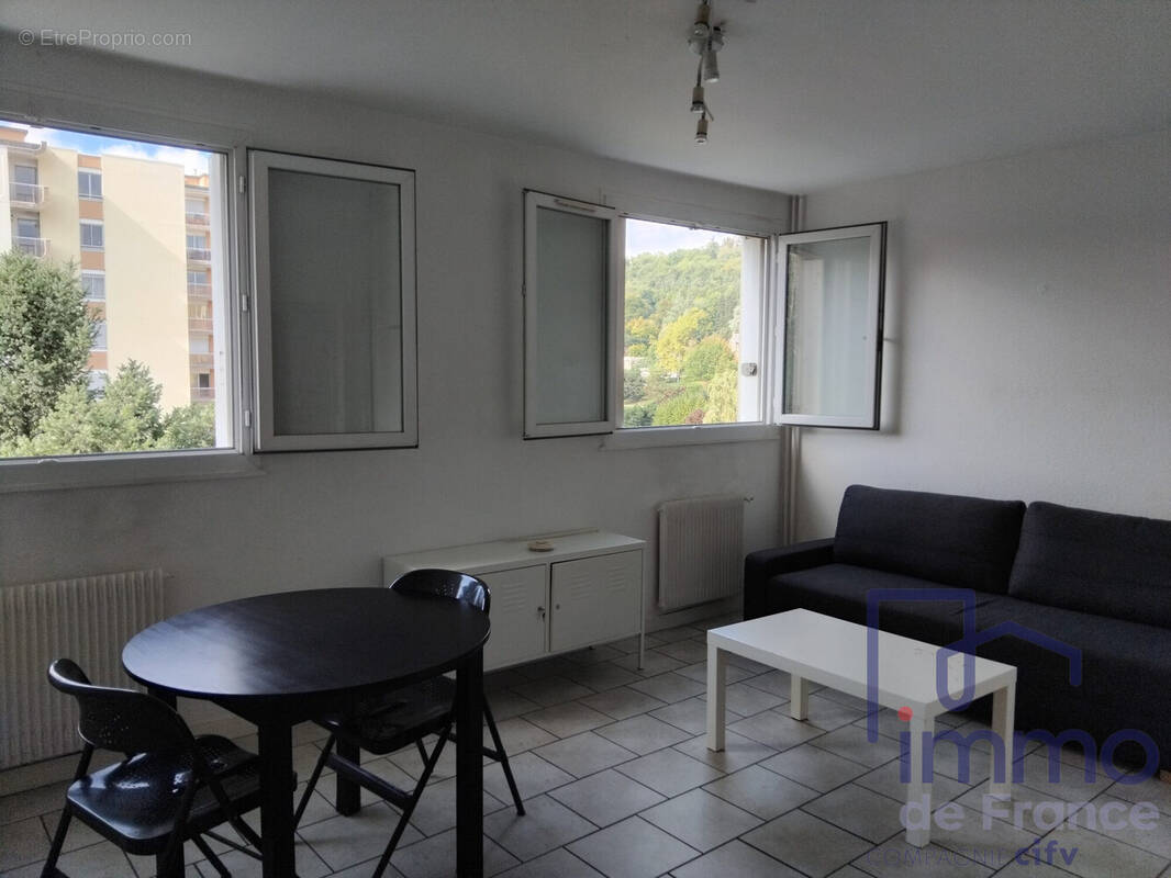 Appartement à SAINT-ETIENNE