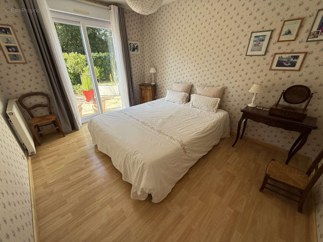 Maison à SAINT-JEAN-DE-BRAYE