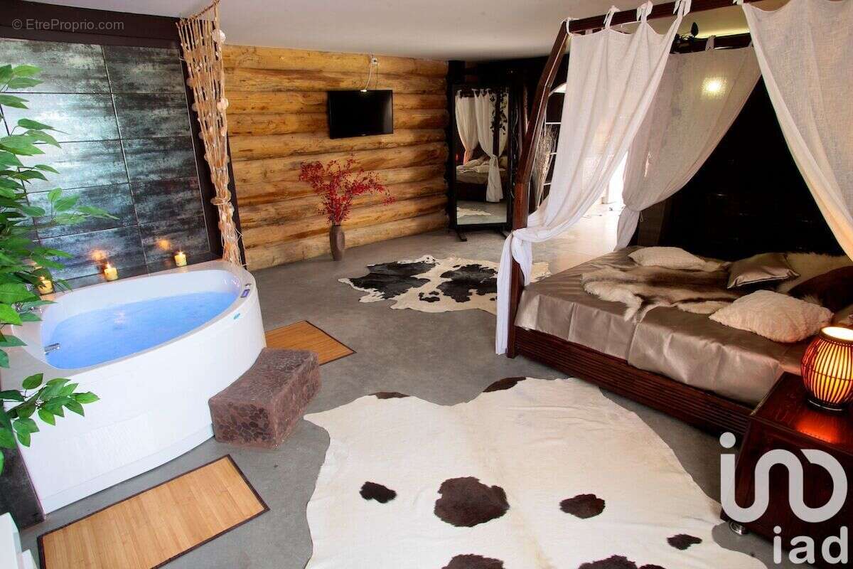 Photo 3 - Autre à SALBRIS