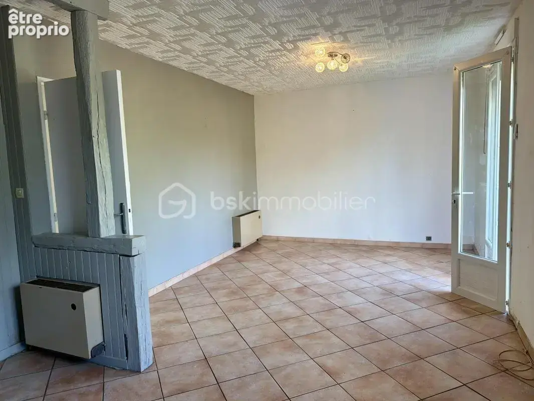 Maison d'habitation de 84 m2 avec garage et terrain de 958 m2 - photo 5