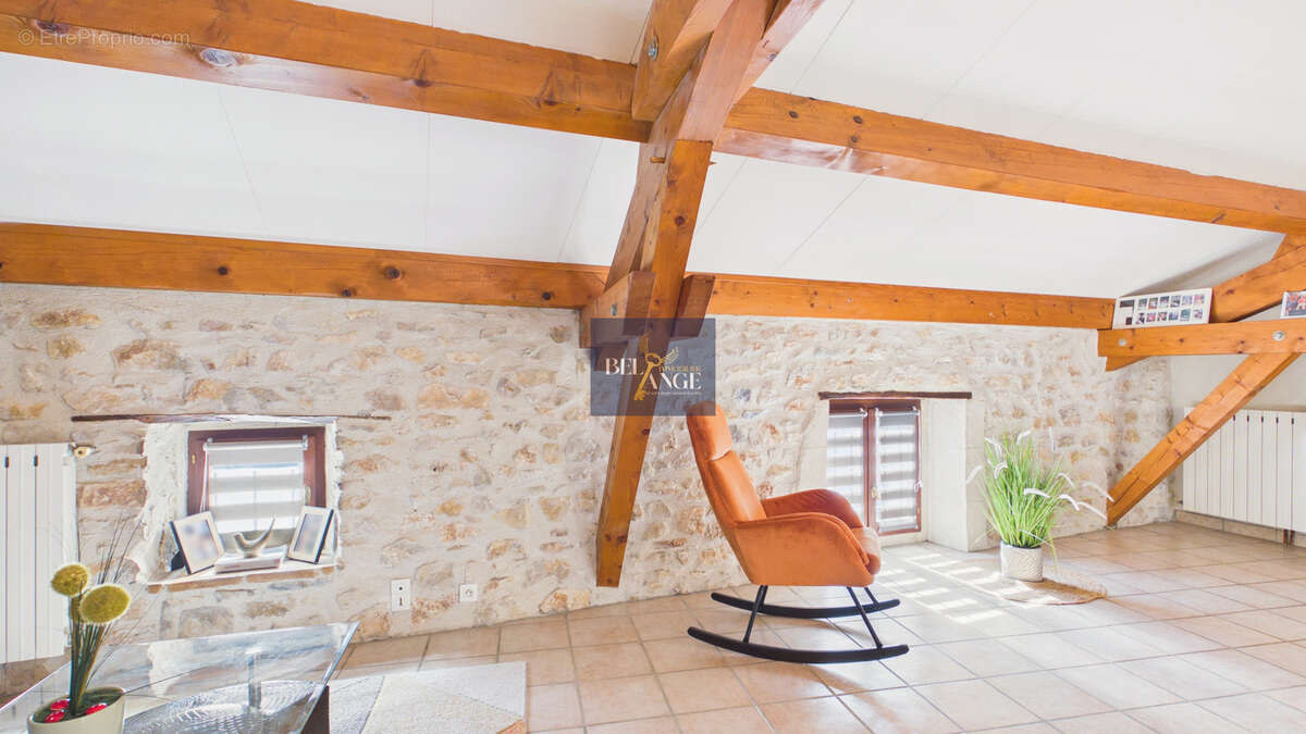 Maison à VALLON-PONT-D'ARC