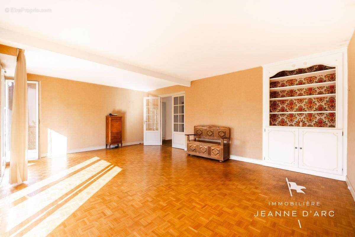 Appartement à VERSAILLES