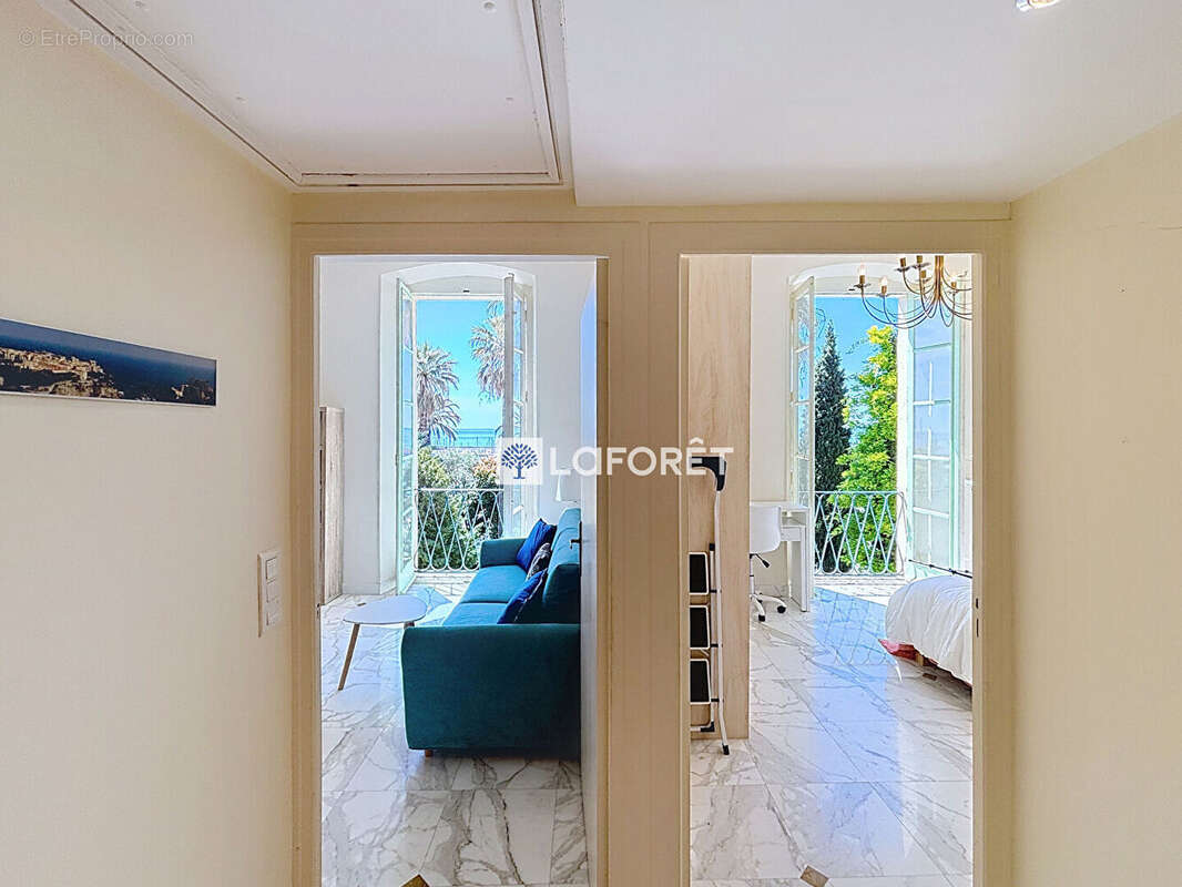 Appartement à MENTON
