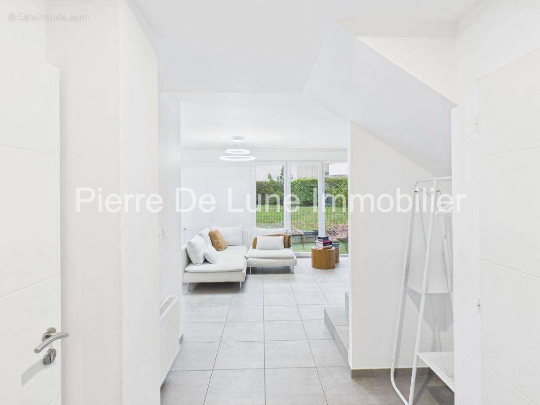 Appartement à SATHONAY-CAMP