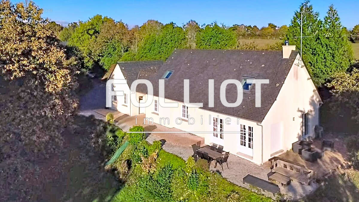 Maison à SAINT-GEORGES-MONTCOCQ