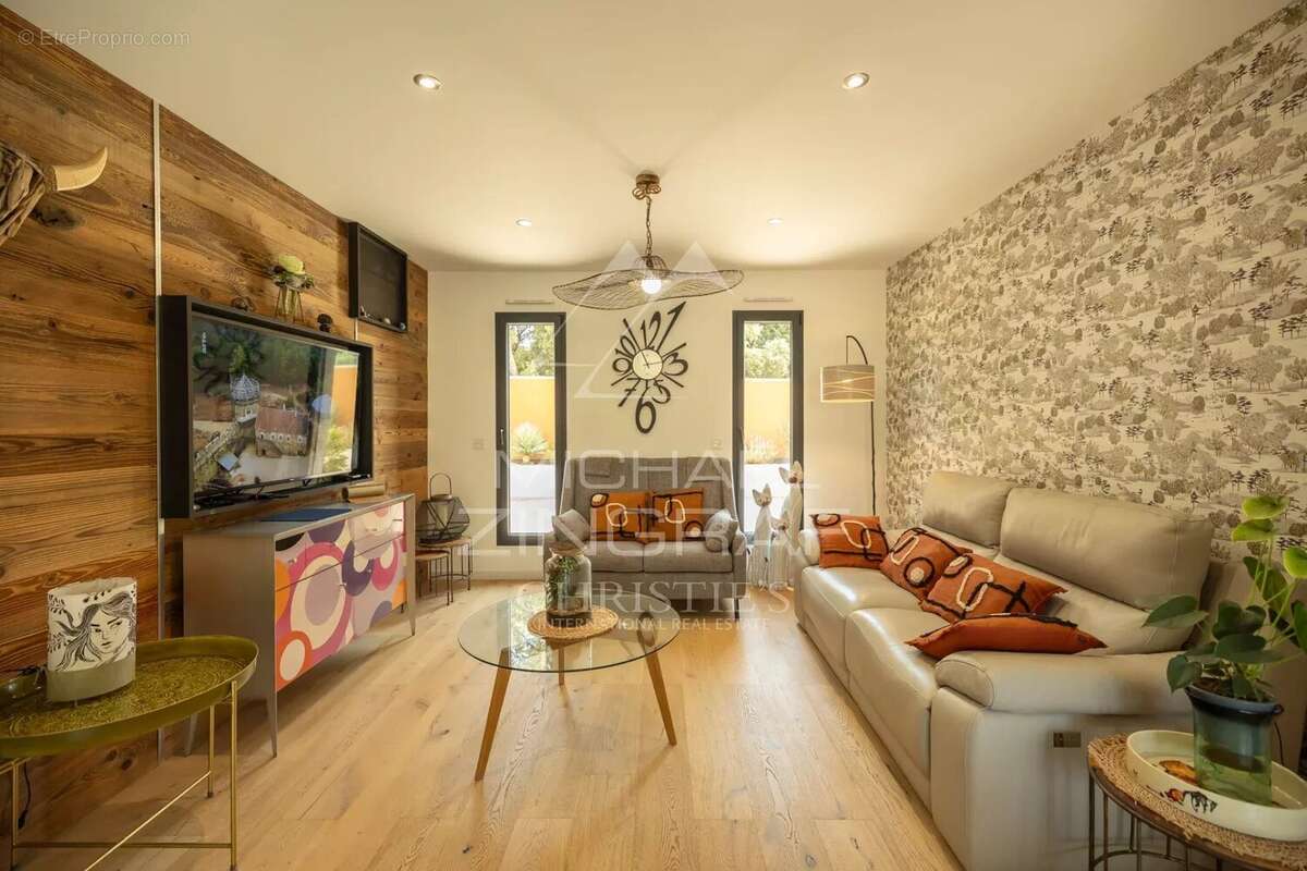 Maison à LOURMARIN