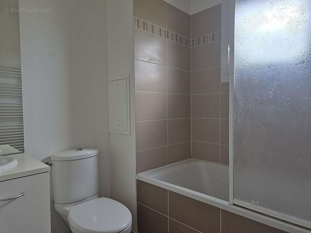 Maison à SAINTE-GENEVIEVE-DES-BOIS