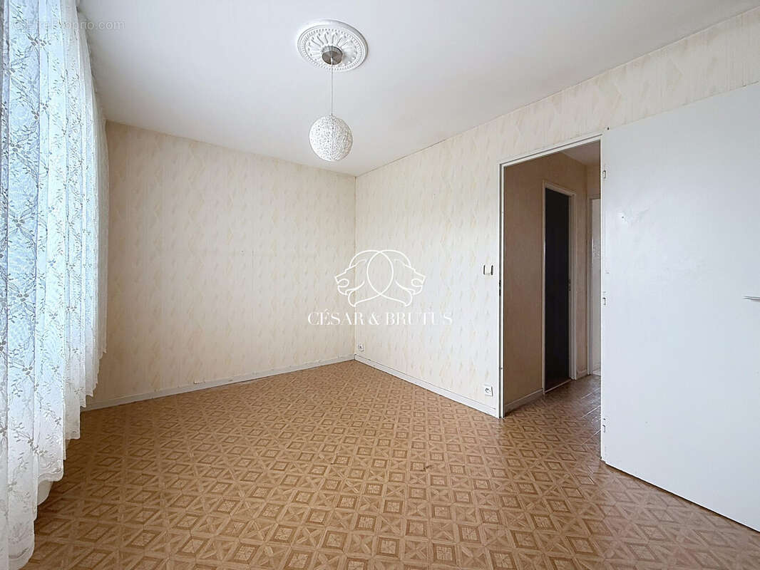Maison 105 m² à Villerest  - photo 7