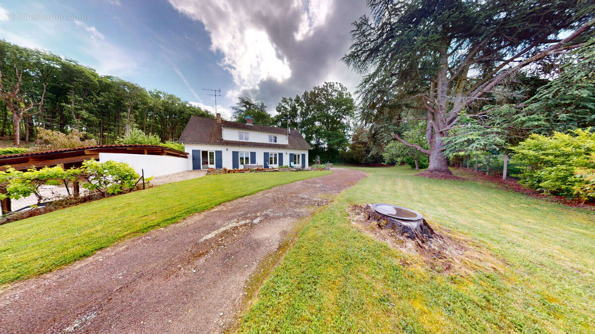 Maison de 230m² à Saint Chéron - photo 16