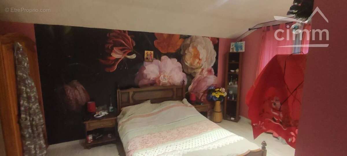 Maison à SAINT-HILAIRE-LA-GRAVELLE