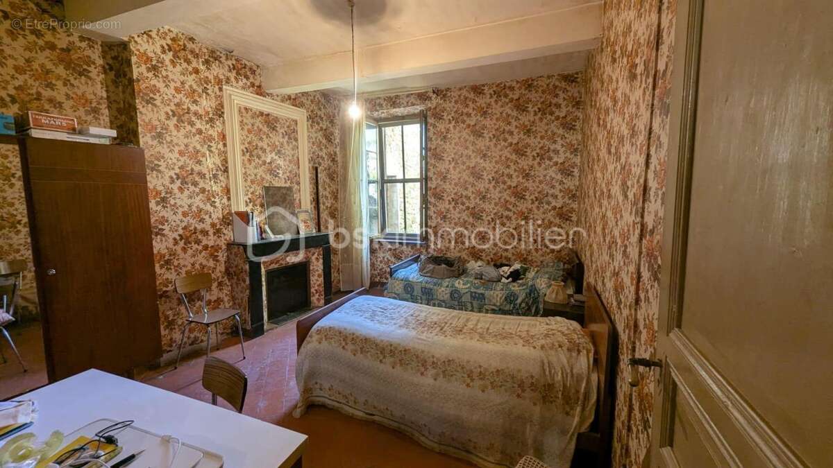 Maison de Village avec cour - photo 10