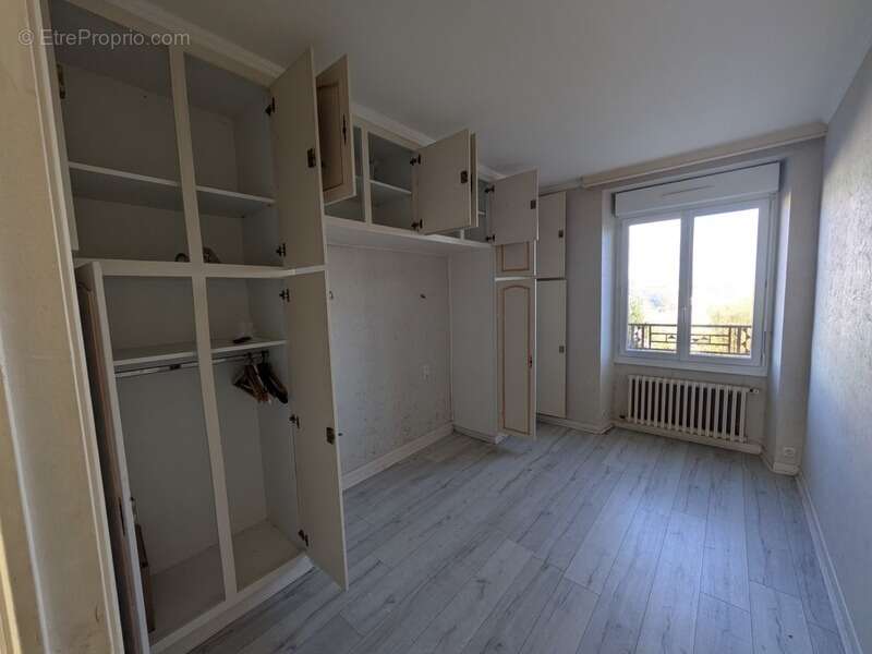 Lorient appartement de 66 m² habitable a rafraichir de type 3 a proximité du centre ville et de la rocade - photo 8