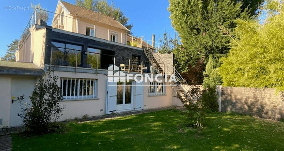 Maison à SOISY-SOUS-MONTMORENCY