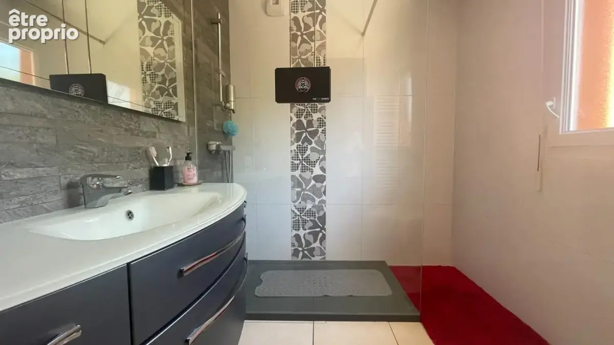 Appartement T4 Dernier Étage avec Terrasse Plein Ciel 37 m² – Résidence Récente & Vue Dégagée - photo 13