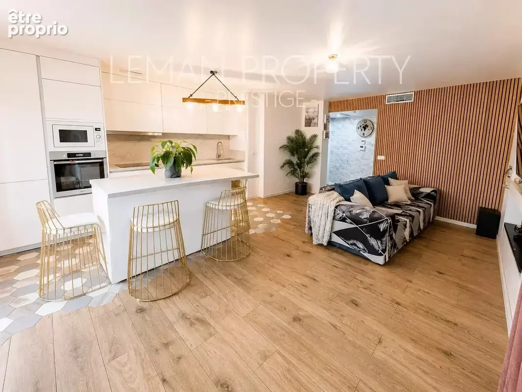 T4 en rez de jardin de 80 m2 avec(en SUS) garage double - photo 6