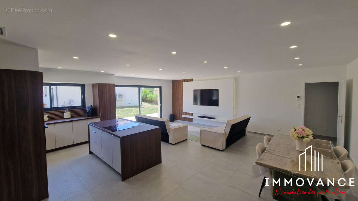 Maison à CASTELSARRASIN