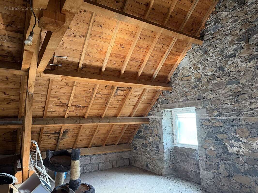 Maison à VALUEJOLS