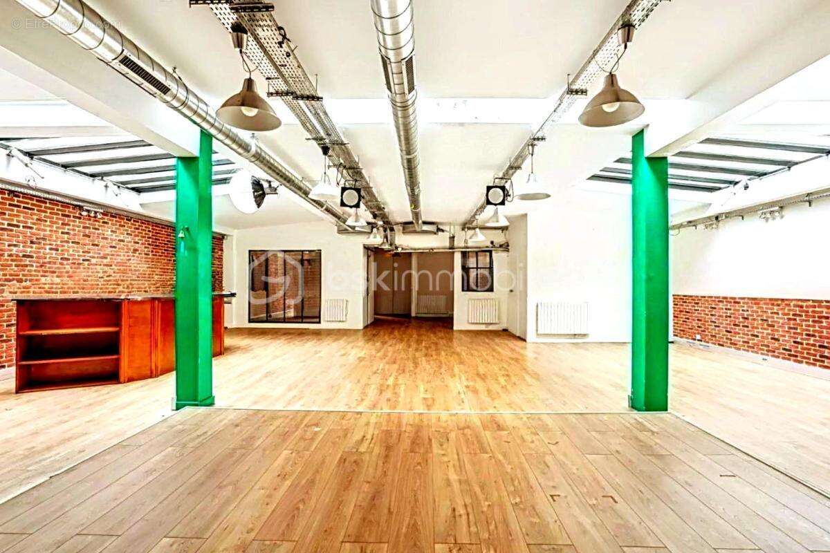 LEVALLOIS-PERRET : Bureaux 'Style Industriel' sous Verrière & Financement Exceptionnel - photo 3