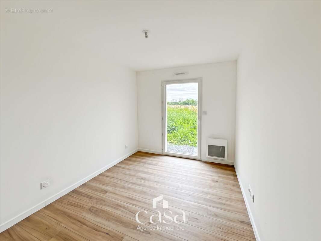 Maison 86 m² à Falaise  - photo 4