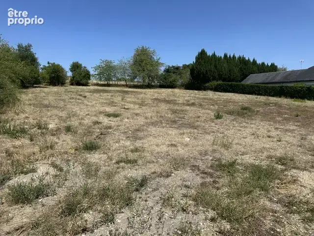 Terrain à LA CROIX-EN-TOURAINE