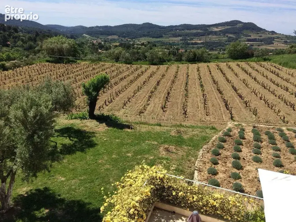 Le castellet 170 m2 6 pieces - photo 12