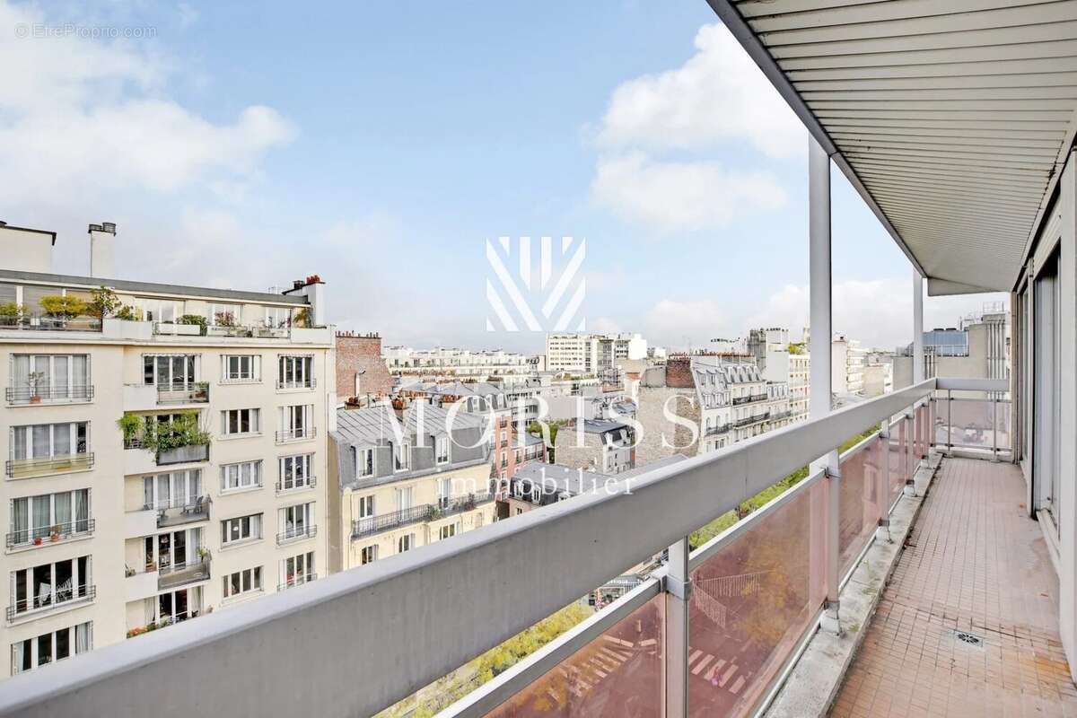 Appartement à PARIS-14E