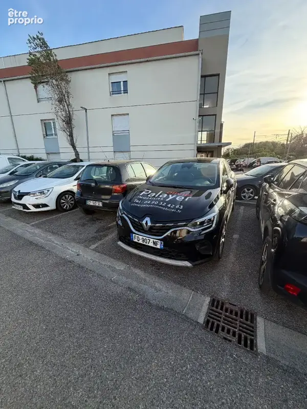 Studio rez de jardin  avec place de parking dans résidence en bout d'impasse. - photo 10