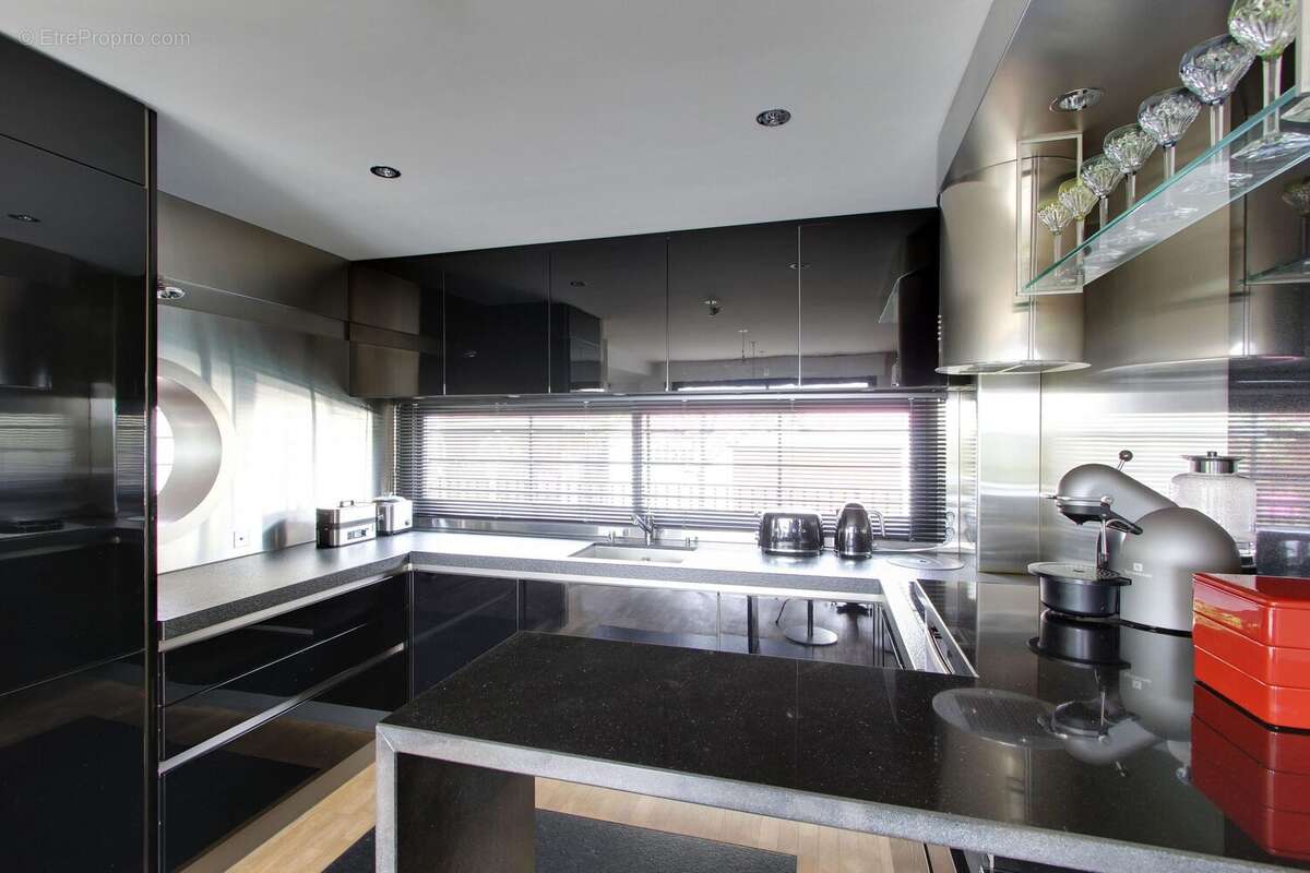 Maison à LE PLESSIS-ROBINSON