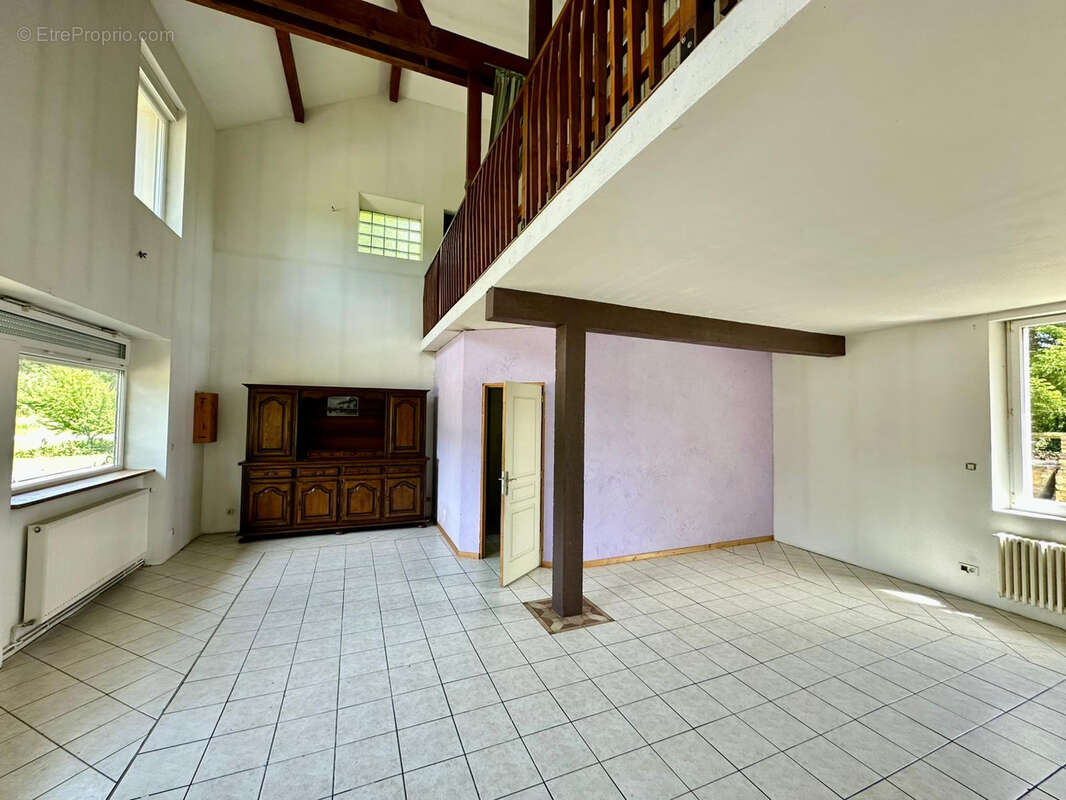 Maison à GENEVREUILLE