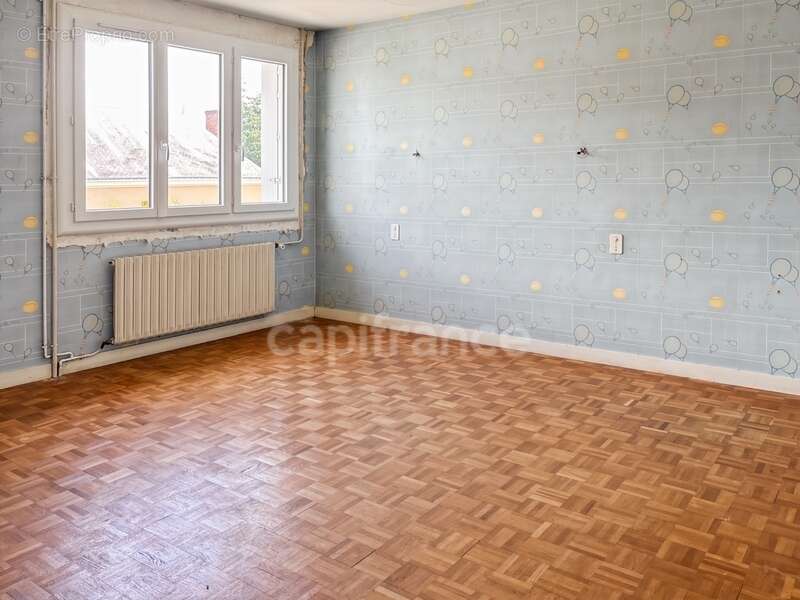 Appartement à SAVIGNE-L'EVEQUE