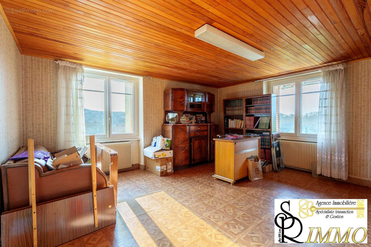 Maison à SAINT-LAURENT-D'ANDENAY