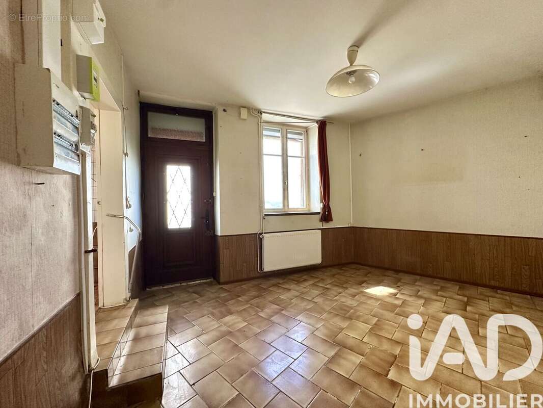 Maison 81 m² à Sedan  - photo 4
