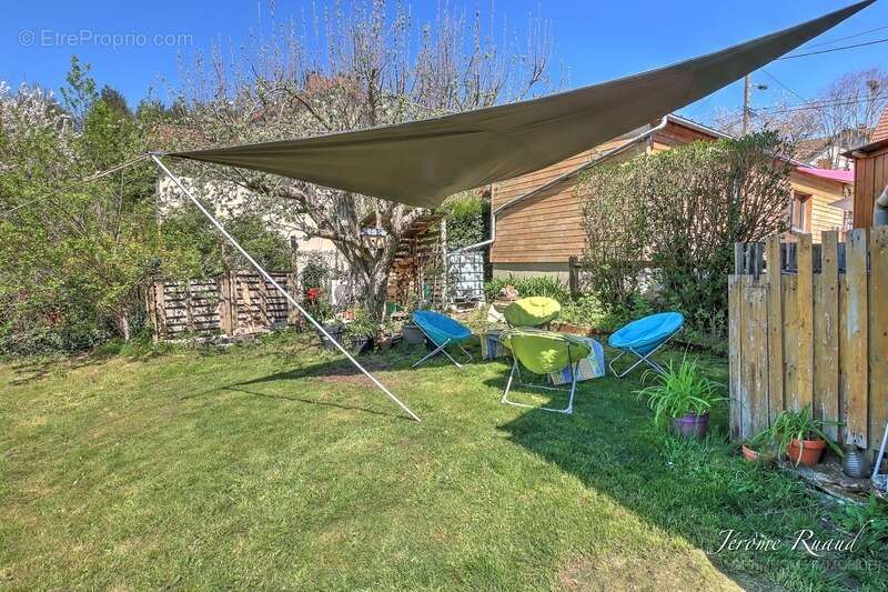 Maison à LE PALAIS-SUR-VIENNE