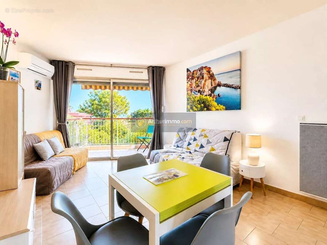 Appartement à FREJUS