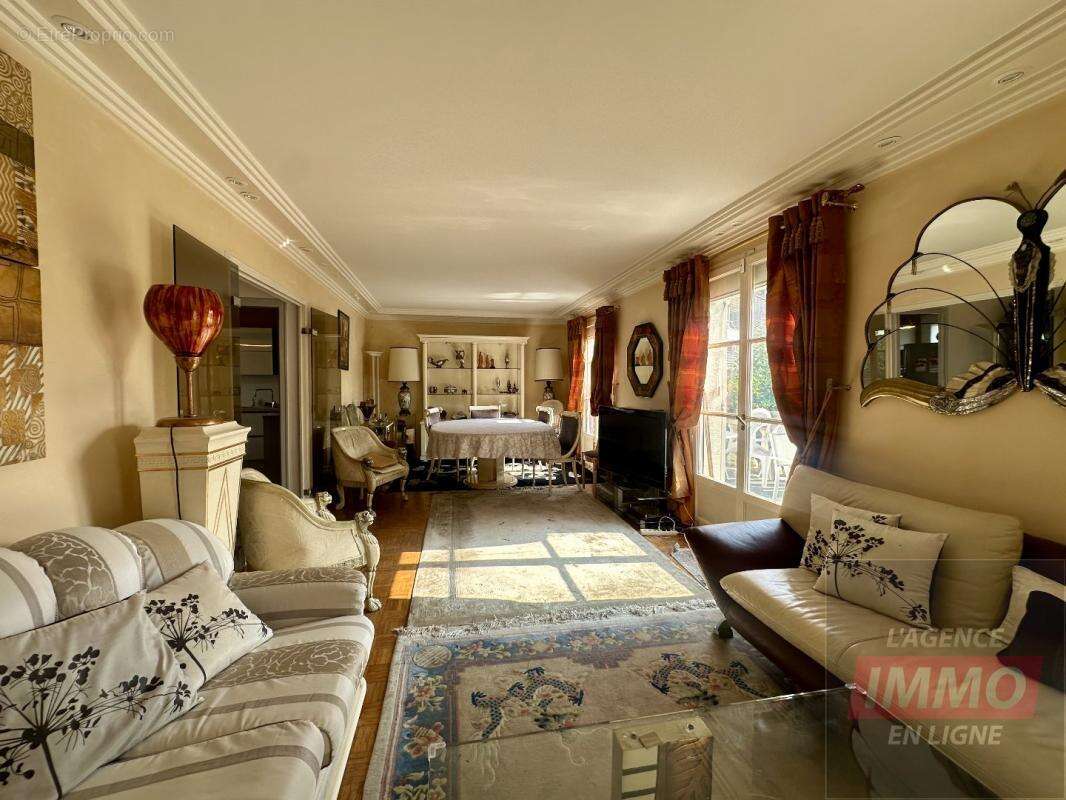 Maison 189 m² à Drancy  - photo 2
