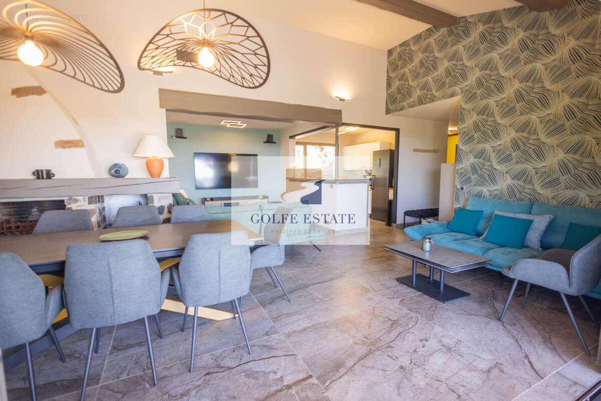 Maison à LA CROIX-VALMER